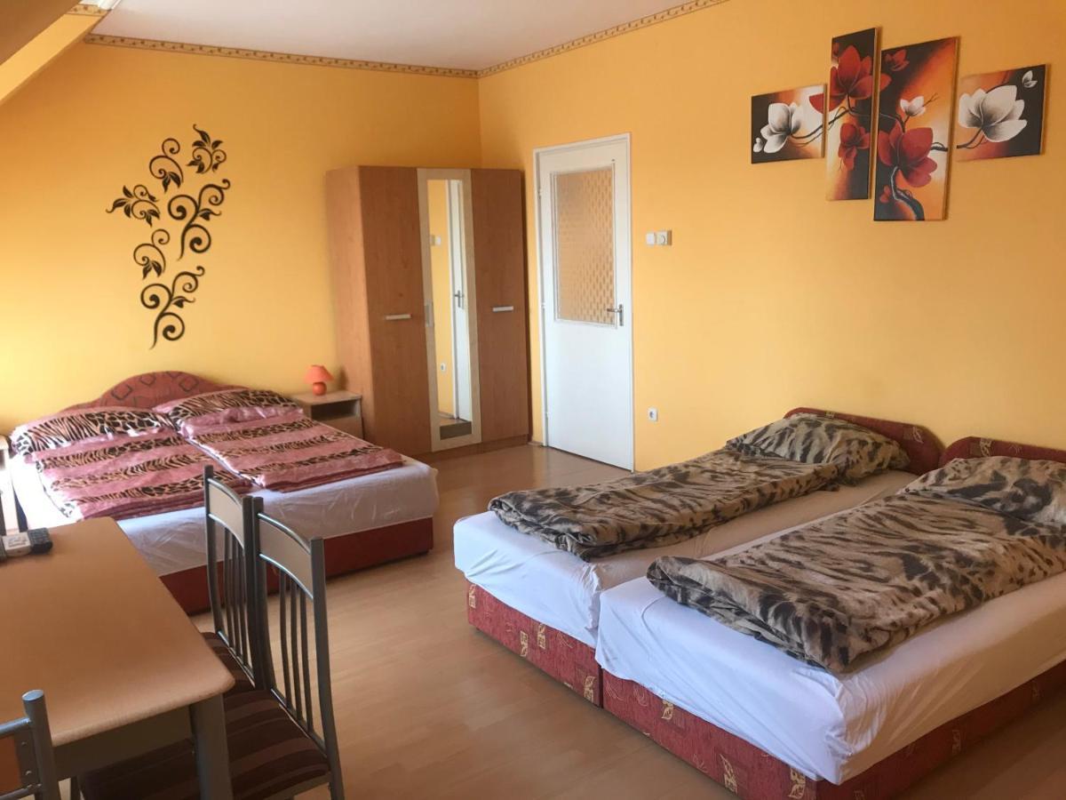 Апартаменты Apartman Sas 6 Хайдусобосло Экстерьер фото
